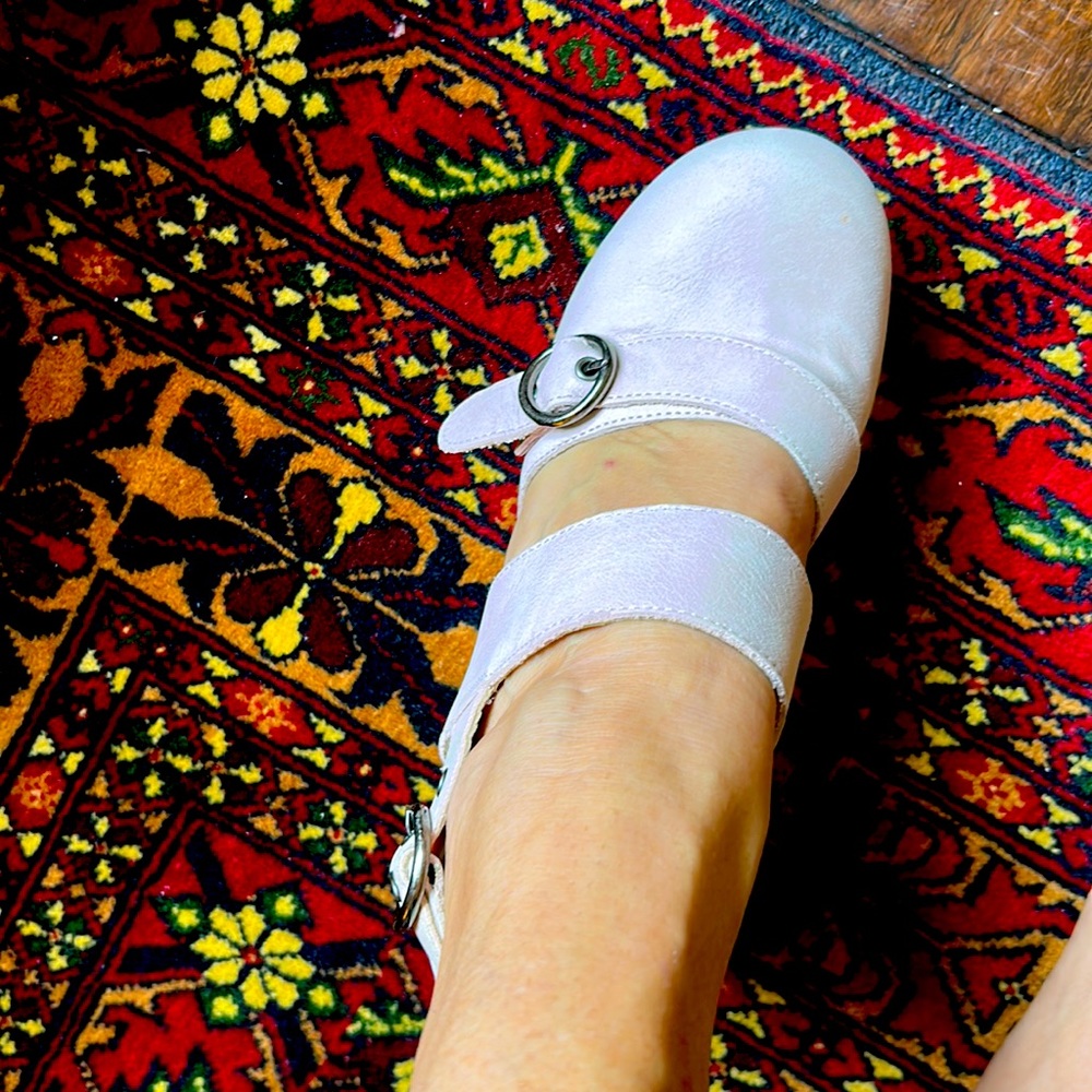FREE PEOPLE light pink strapped clogs!  Super Chic.  Worn twice us size 6.5